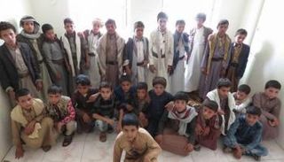 مجموعة من الأطفال المجندين الذين تمت إعادة تأهيلهم