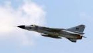 سلاح الجو الليبي يشن 4 غارات على الإرهابيين شمال بني وليد