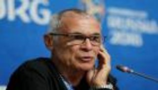 كوبر: قدمنا أداء جيدا رغم الهزيمة.. وصلاح لن يعتزل