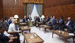 عمدة فرانكفورت خلال لقاء الإمام الأكبر بمقر مشيخة الأزهر