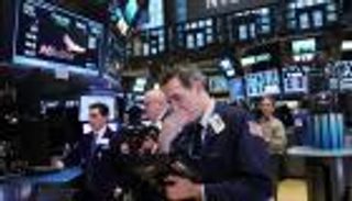 الأسهم الأمريكية تهبط مع تصاعد التهديدات التجارية