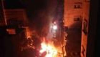 قصف سيارة بمخيم النصيرات وسط قطاع غزة