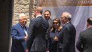 عباس للأمير ويليام: جادون في الوصول إلى سلام مع إسرائيل