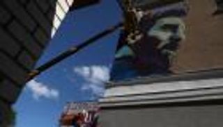 لوحة جدارية لميسي في كازان لمواجهة صورة رونالدو