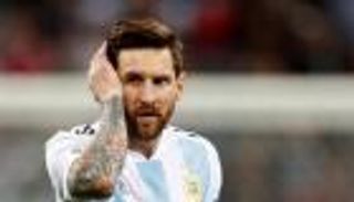 ديشامب قلق من ميسي قبل موقعة المونديال