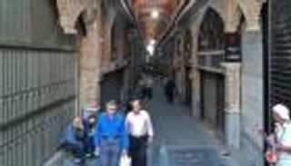 تليجراف: موجة غضب شعبي تحاصر ملالي إيران