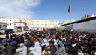 صحيفة فرنسية: مليون مهاجر في ليبيا ينتظرون المجيء إلى أوروبا