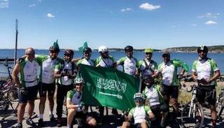 أعضاء فريق "دراجتي السعودية"