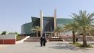جامعة الإمارات تطور نموذجا لتوفير الطاقة المستخدمة في الحوسبة السحابية