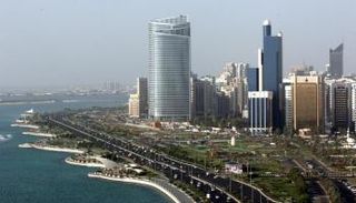 عجمان تسعى لاستقطاب المزيد من الاستثمارات السياحية