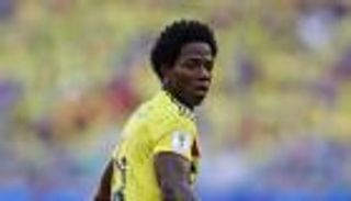 سانشيز يهدد إنجلترا بأسلحة كولومبيا قبل المواجهة المرتقبة