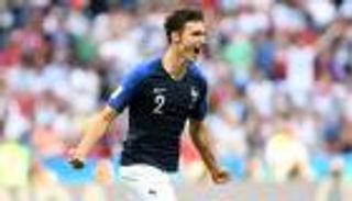 صراع بين ثلاثي البوندسليجا على ظهير فرنسا