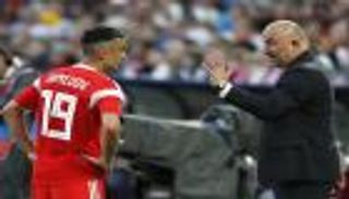 نجم روسيا يتدرب منفردا قبل موقعة كرواتيا