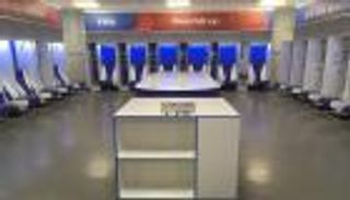 منتخب اليابان وجماهيره يودعون مونديال روسيا بلافتة مثالية