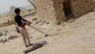 الجيش اليمني يبدأ نزع ألغام الحوثي بشبوة