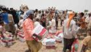 المساعدات الإماراتية تصل إلى 7 آلاف يمني في منطقة الحيمة بالحديدة