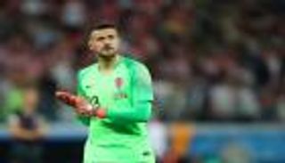 حارس كرواتيا: كفة روسيا هي الأرجح في مواجهتنا بالمونديال