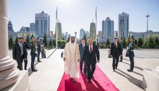 الشيخ محمد بن زايد آل نهيان ونور سلطان نزار باييف رئيس جمهورية كازاخستان