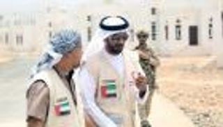 وفد الهلال الأحمر الإماراتي يزور مدينة الشيخ خليفة السكنية بالمكلا
