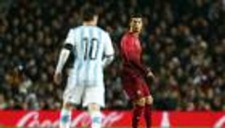 ليبي يدافع عن ميسي ورونالدو بعد الخروج من كأس العالم