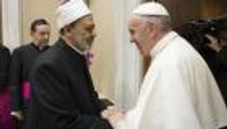 شيخ الأزهر يعزي بابا الفاتيكان في وفاة رئيس المجلس البابوي