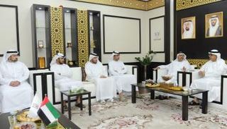 اجتماع بين وفد نادي تراث الإمارات وإدارة معهد الشارقة للتراث
