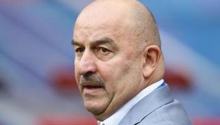 ستانيسلاف تشيرتشيسوف مدرب روسيا