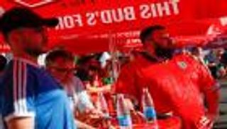 كأس العالم تعيد "الأسود الثلاثة" لسباق الأغنيات