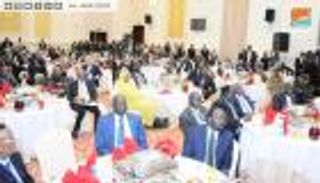 بالفيديو.. مدير المخابرات السوداني يرقص فرحا بالسلام بين فرقاء الجنوب