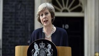 رئيسة الوزراء البريطانية تيريزا ماي