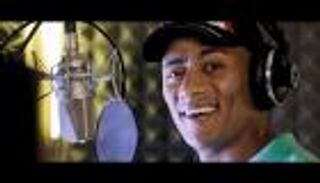 بالفيديو.. محمد رمضان يجمع أسرته بـ كريستينا بيري