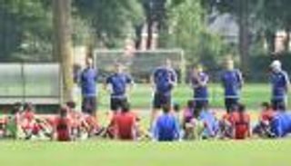 المنتخب الأولمبي الإماراتي ينهي معسكر هولندا