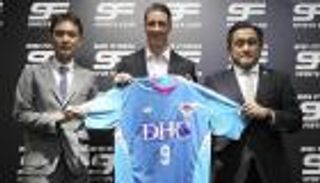 توريس يلحق بإنييستا إلى الدوري الياباني