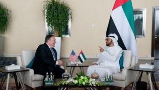 الشيخ محمد بن زايد آل نهيان خلال لقائه بومبيو