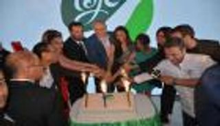 بالصور.. نجوم الغناء يفتتحون روتانا كافيه في القاهرة