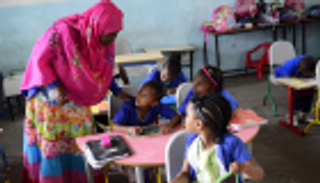 "دبي العطاء" تطلق برنامجين جديدين في جزر القمر وغامبيا