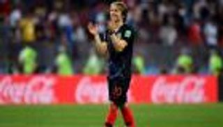 مودريتش: لا أفكر في الكرة الذهبية.. وحزين لرحيل رونالدو