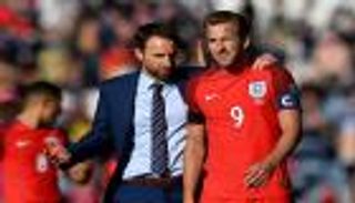 مدرب إنجلترا يساند كين في وجه الانتقادات