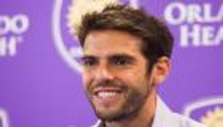 كاكا يرشح مودريتش للتتويج بالكرة الذهبية