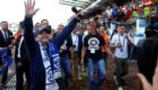 مارادونا يبدأ مهام عمله في رئاسة دينامو برست البيلاروسي