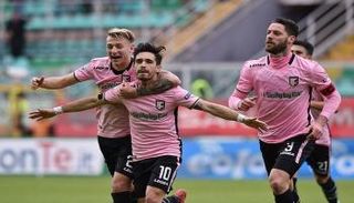 كورونادو أثناء احتفاله بأحد أهدافه