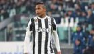 يوفنتوس يستقر على بديل ساندرو