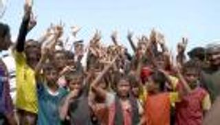 الهلال الأحمر الإماراتي يتفقد المرافق الحيوية بالخوخة اليمنية