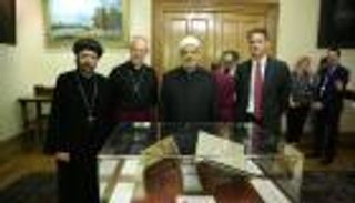 شيخ الأزهر يتفقد أقدم مخطوطة للقرآن الكريم في العالم