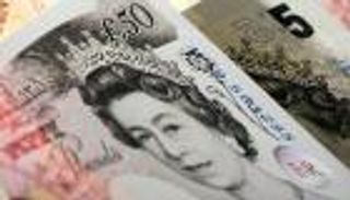 الإسترليني يهوي بعد تصويت بريطاني على قانون للتجارة