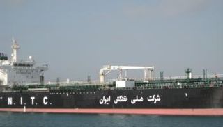 إف.جي.إي: الصادرات الإيرانية قد تهبط إلى 700 ألف برميل يوميا 