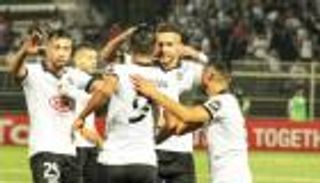 سطيف يقلب تأخره أمام الدفاع الحسني بهدف متأخر