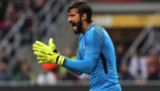 حارس برشلونة ضمن قائمة المرشحين لخلافة أليسون في روما