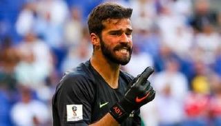 أليسون بيكر 