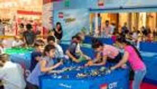 الأطفال يرسمون ملامح "مدينة ليجو للمستقبل" بدبي مول